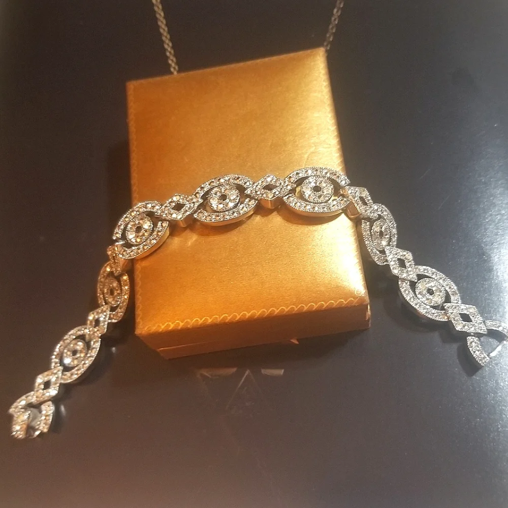 1950s Art Deco Revival Glam Rhodium plated Rhinestone Bracelet - Picture 7 of 7